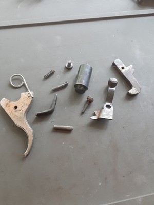 Marlin Glenfield  Model 25  22 - Trigger Assembly + + +