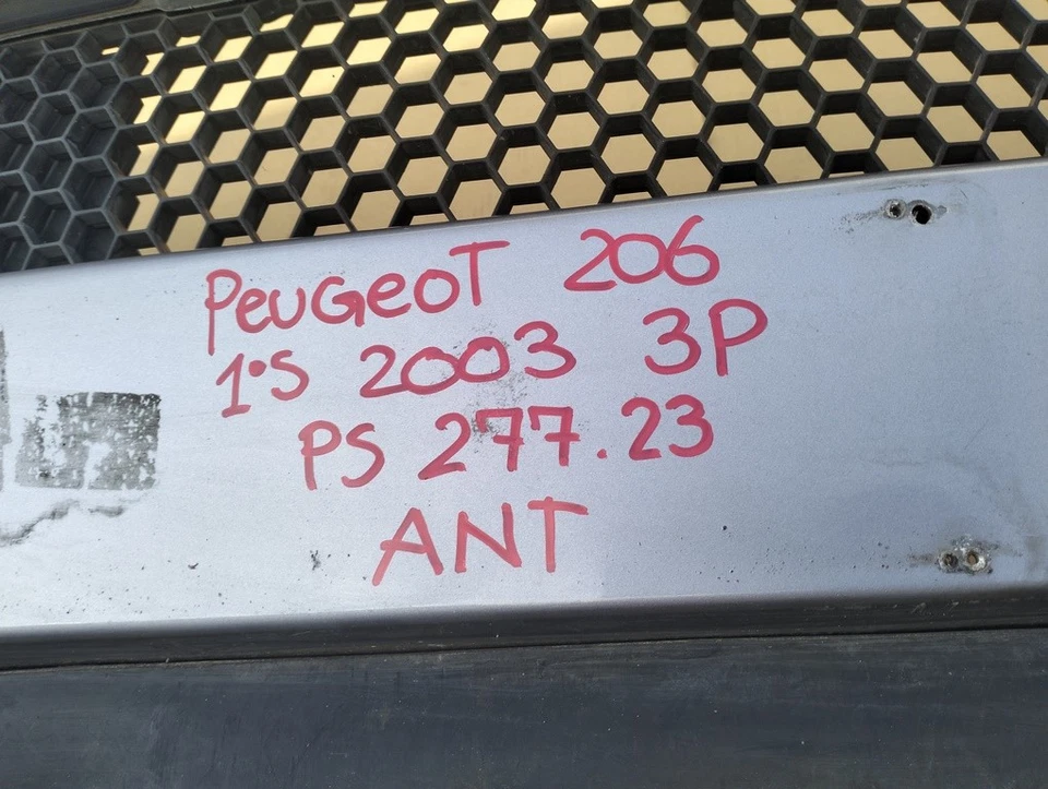 PARAURTI ANTERIORE Peugeot 206 1 serie 2003 Hatchback 3-porte Foto 4 de 4