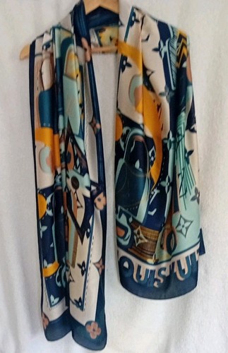 Louis Vuitton Scarf Shawl Multicolor Logo Silk Excellent Condition 90cm x 180cm - Picture 3 of 12