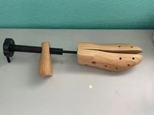 2-Way Wooden Adjustable Shoe Stretcher Expander Women Boot Size US 8-11