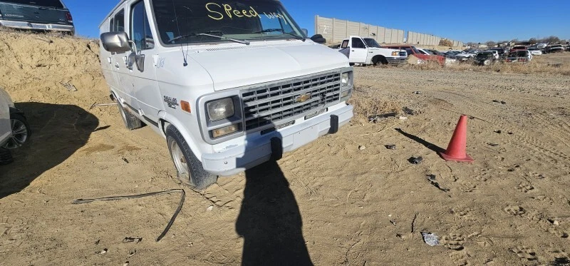Conjunto de filtro de aire usado se adapta a: Chevrolet 20 1995 furgoneta 5,7 L sin equipamiento todoterreno Foto 2 de 4