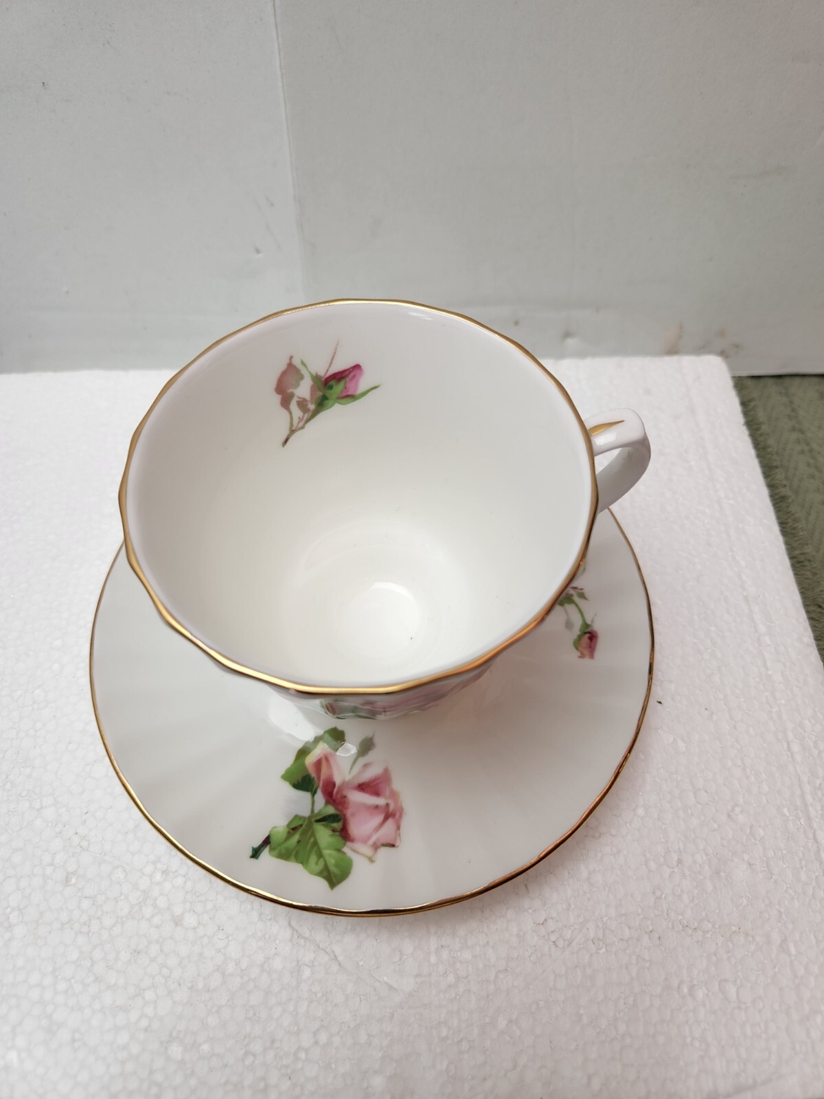 Duchess Roses Tea Cup & Saucer Set Made In England