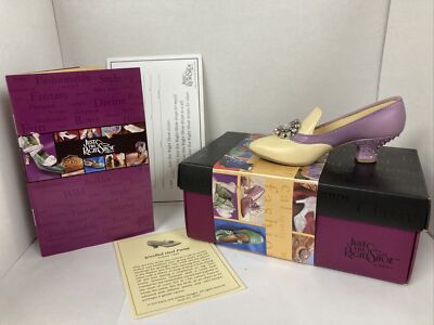 JEWELLED HEEL PUMP Just The Right Shoe by Raine Willitts 25011 1999 Circa 1920
