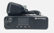 Motorola DM4400 e Mobilfunkgerät 136-174 MHz VHF Digital DMR / inkl. Mikrofon
