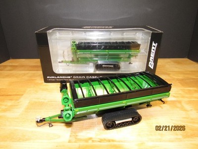 Spec Cast 1/64 Green Brent 2098 Grain Cart w/ Equalizer Tracks, NIB.. John Deere