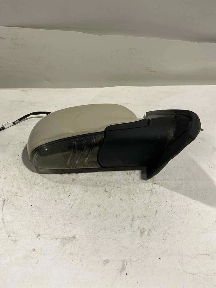 Espejo de puerta derecho usado se adapta a: Saab 9-7X Power SS 2009 con intermitente integral manual Foto 3 de 4