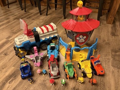 PAW Patrol DINO PUPS Lookout Tower w/ Vehicles  AND Figures AND DinoPatroller
