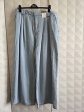 M S LAUNDERED INDIGO DENIM 5 POCKET WESTERN WIDE LEG JEANS. SIZE 20R. NWT