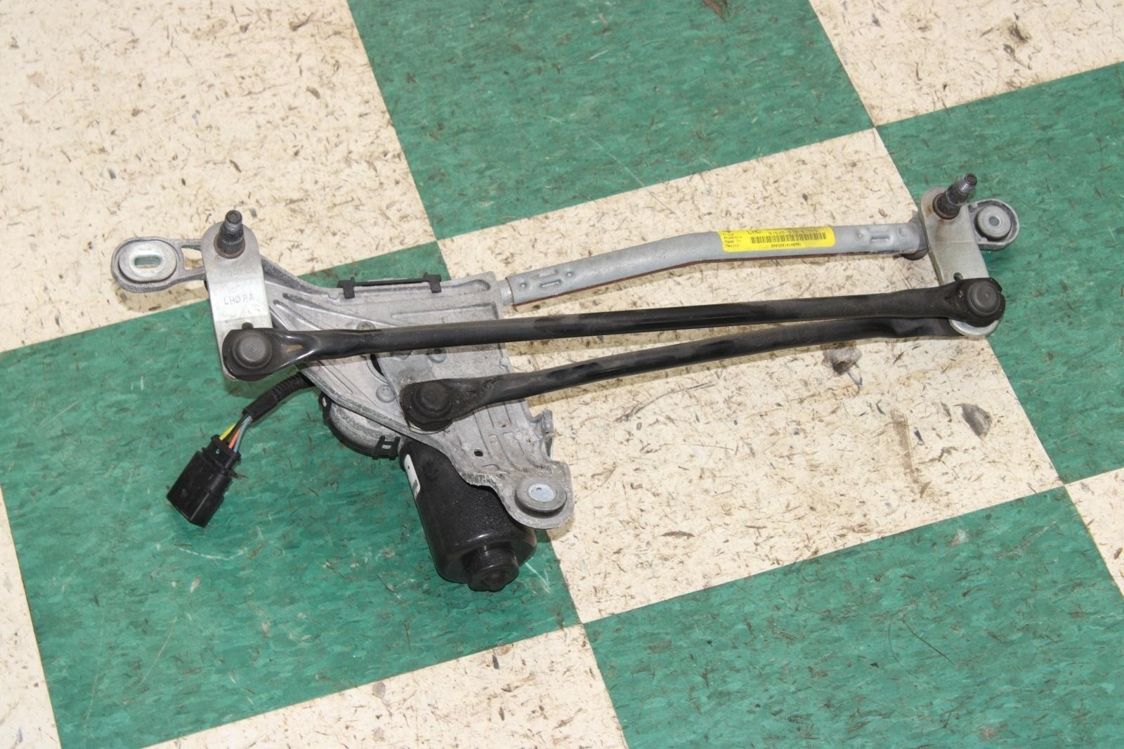 14-20 GHIBLI Front Windshield Wiper Motor Linkage Factory Assembly OEM Unit OE