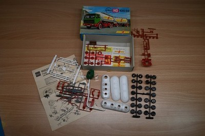 Kibri HO 10032 Mercedes-Benz Spitzer Silo Truck & Trailer Kit Open Box / Unbuilt