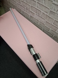 STAR WARS RED LIGHTSABER 2010 HASBO SA 32720 LIGHT UP AND SOUND CG BC4