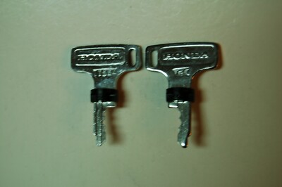 NEW NOS HONDA RECESSED IGNITION PRECUT PLUG KEY T7564 K0 SANDCAST CB750 6544