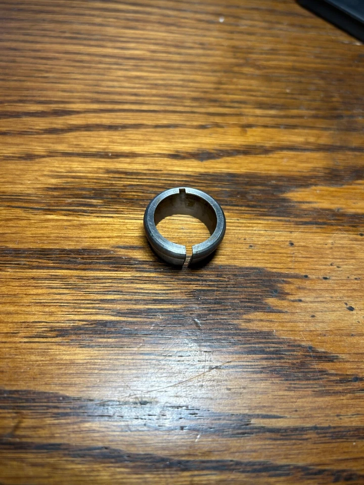 Camión Ford F-100 1961-1966 61-66 columna de dirección superior cojinete manga metal nuevo Foto 3 de 3