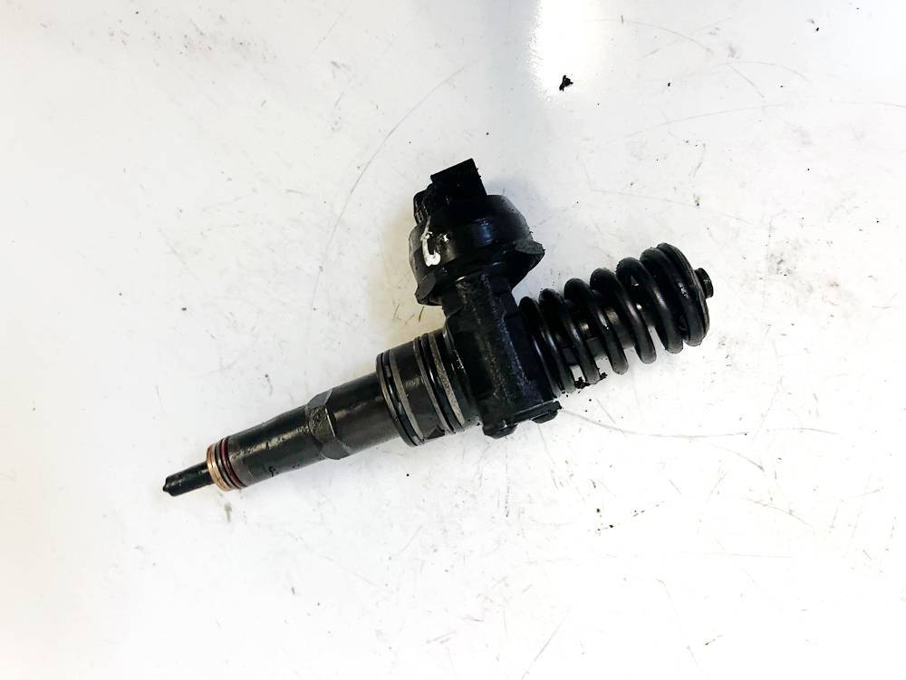 038130073a6 11827de Bxe Fuel Injector for Skoda Octavia 2006 FR1789001 ...
