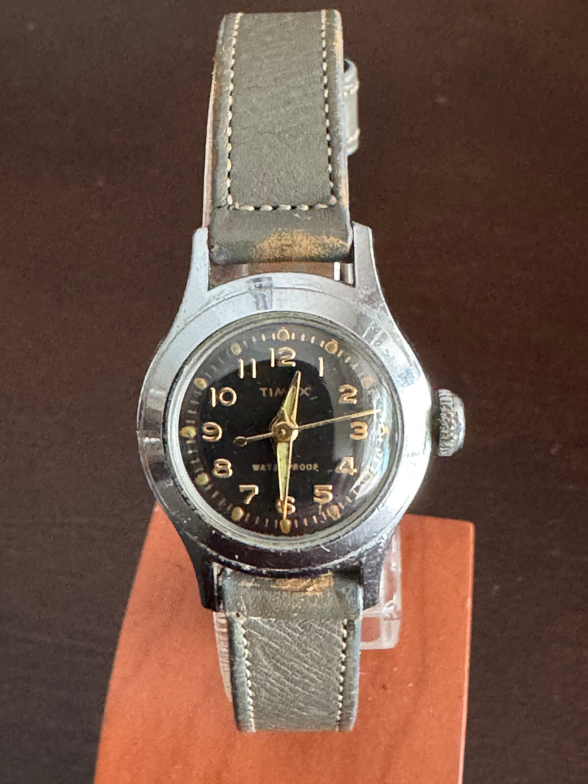 Vintage Timex 27mm Boys Wrist Watch Black Gold Dial US Time