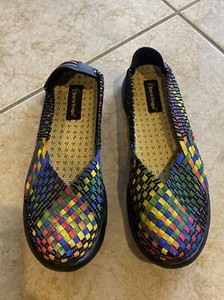 BARE TRAPS Women's LEXIE Multi Colored Woven Slip on Casual Shoes Size 9.5M