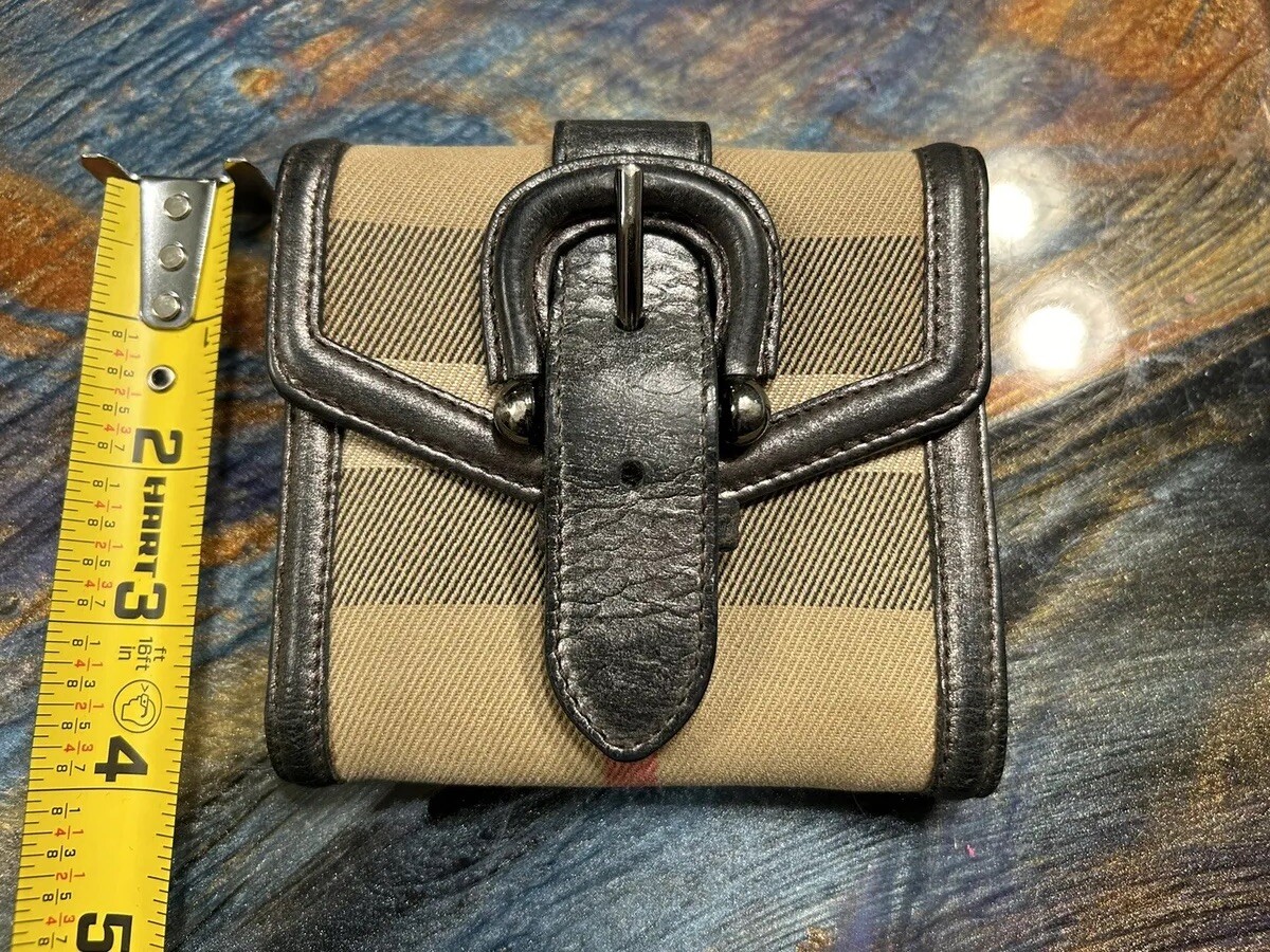 Burberry Bifold Wallet Leather Check Pattern