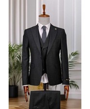 Abito nero con gilet - Irlanda