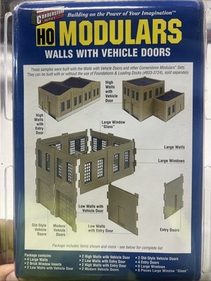 Walthers Cornerstone Ho - Walls with Vehicle Doors - 933-3730
