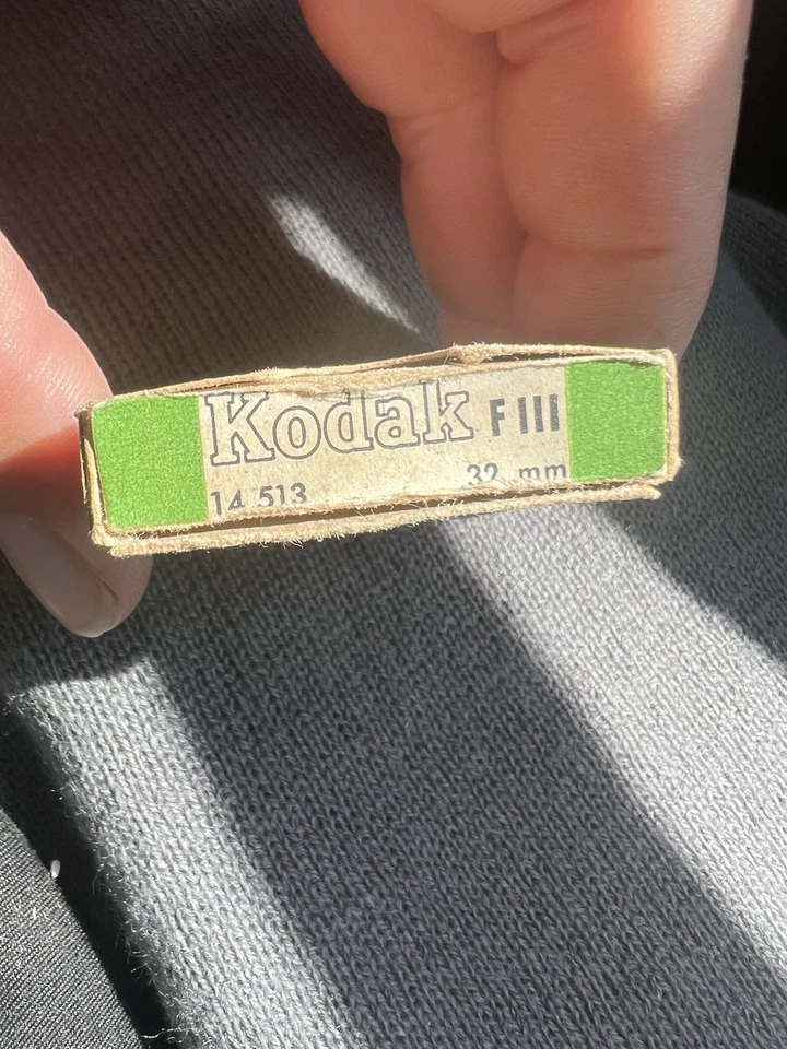 Kodak FIII/32 Yellow Green Filter 32mm Model Number 593 813 Made In Germany - Image 4 of 4