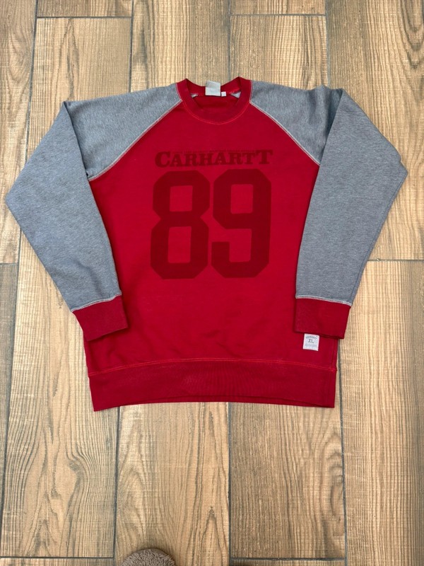 Carhartt sweatshirt size XL red and grey men’s. image 2