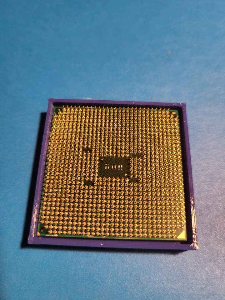 AMD Athlon X4 760K CPU 3.8 GHz 4M ( AD760KWOA44HL ) Socket FM2 -With CPU holder - Image 2 of 2