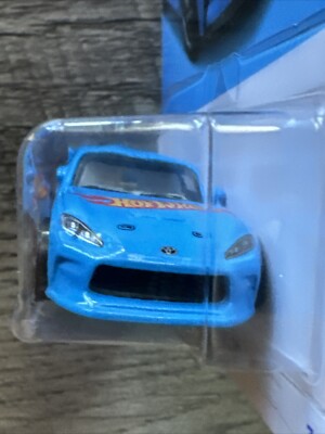 Hot Wheels NEW for 2024 TOYOTA GR86 CUP Toni Breidinger HW J
