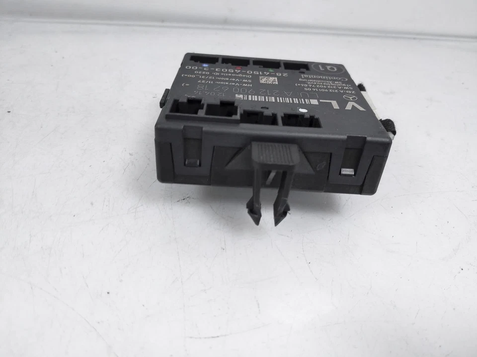 13 14 15 Módulo de control de puerta del conductor delantero Mercedes-Benz C250 212-900-62-18 Foto 4 de 4