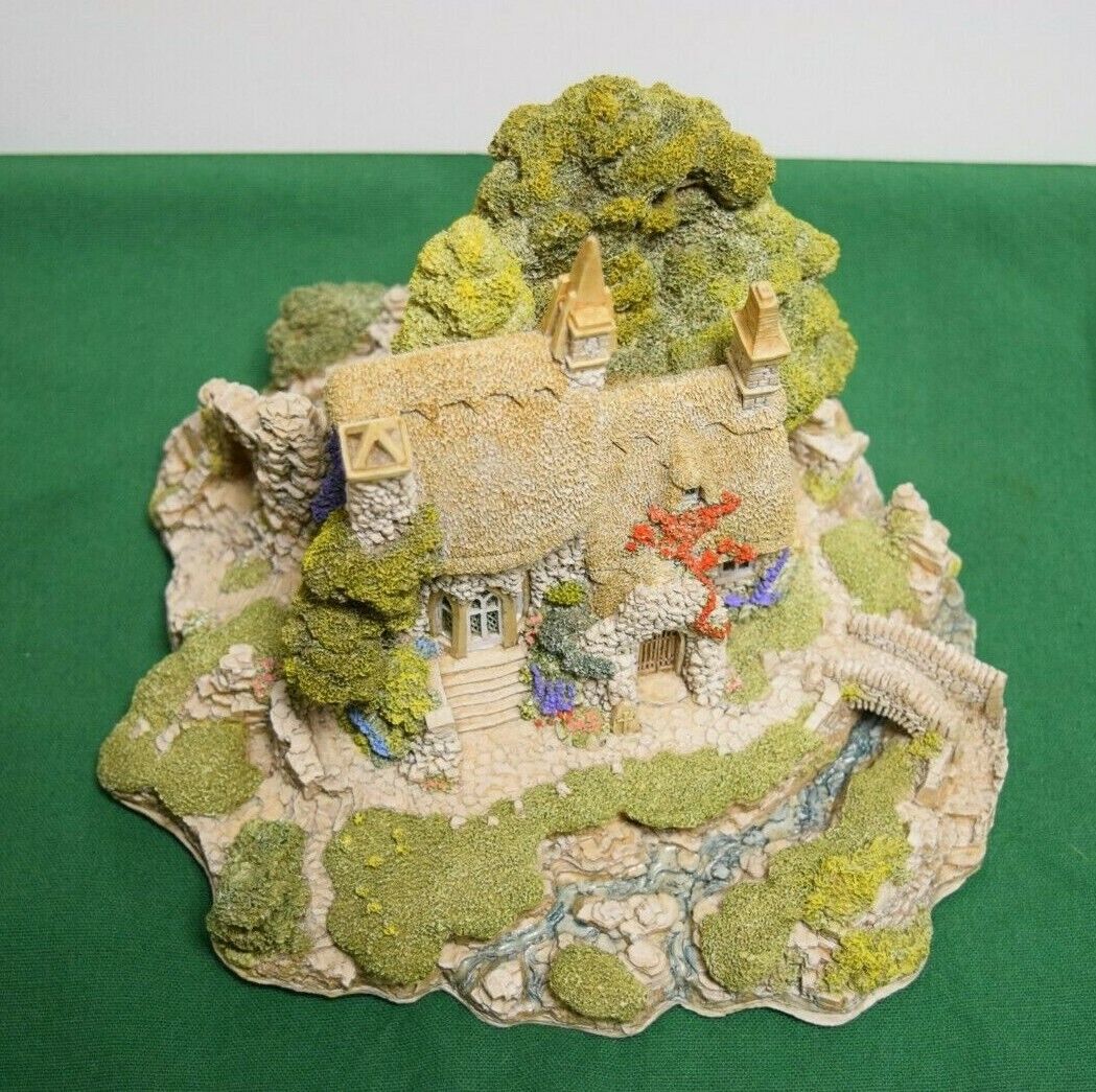 Lilliput Lane
