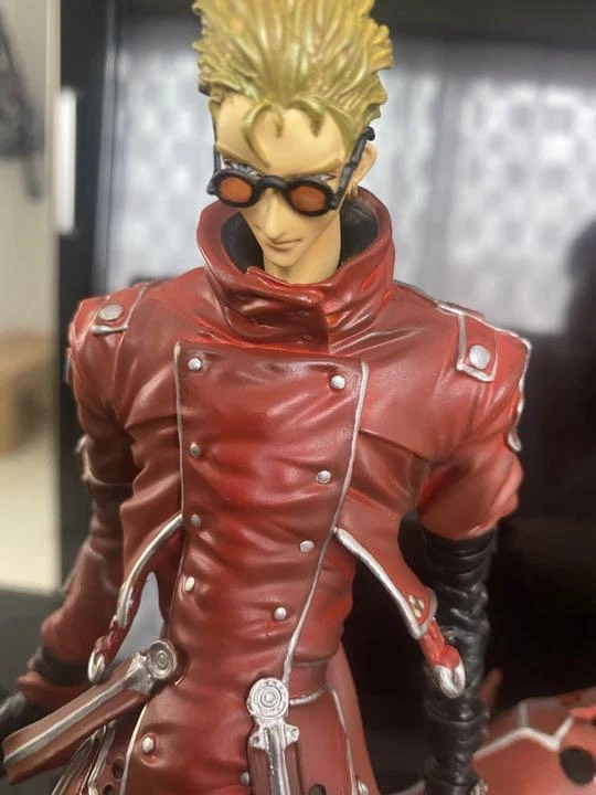 Trigun Vash The Stampede 1 8 Figure Sculpted By Eiji Nakayama mint