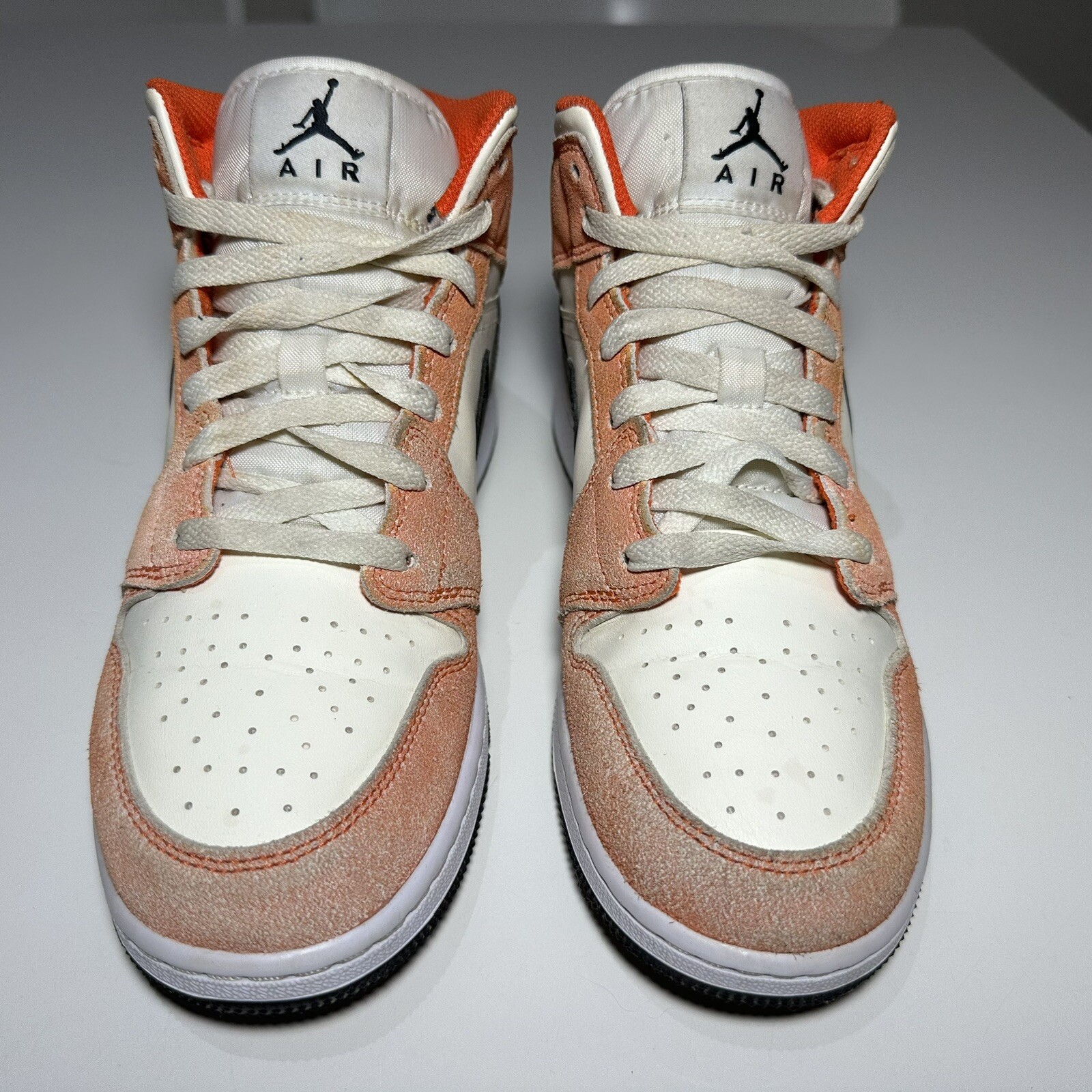 Boys Youth NIKE Air Jordan 1 Mid Orange Suede Sneakers Size 6Y #36662 thumbnail 7