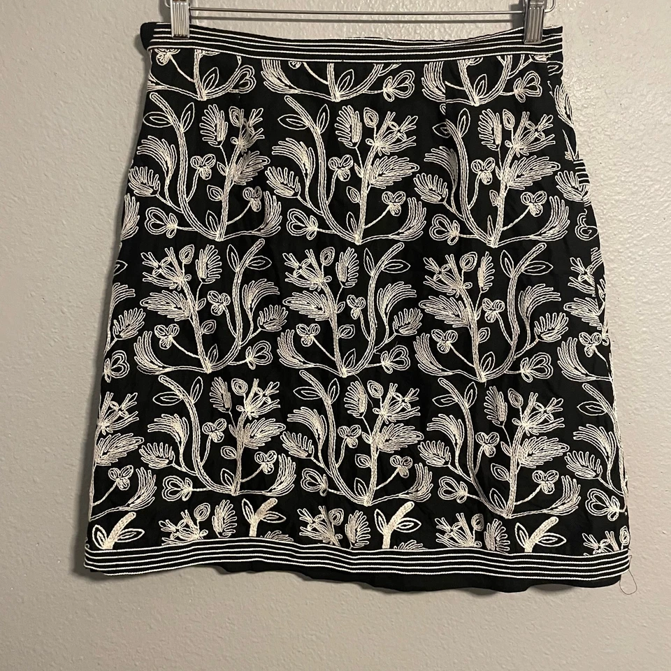 Vintage Studio M Womens Skirt Medium Black Floral Embroidered Fairy Whimsigoth - Image 2 of 4