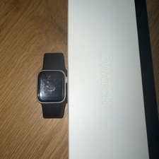 Apple Watch Series 5 - 40mm - Alluminio Argento - Cinturino Sport Nero Perfettamente Funzionante