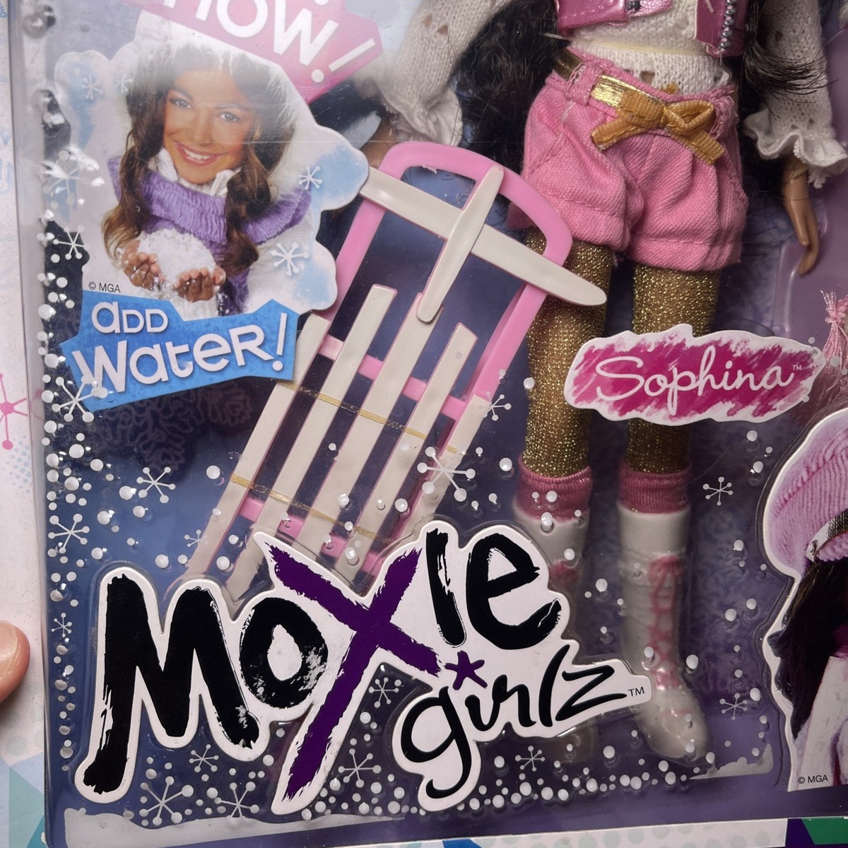 BRAND NEW Moxie Girlz Magic Snow Sophina Doll Set MGA