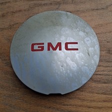 Gmc Jimmy Or Sonoma Center Cap 1994-2001 Part Number 15661131 06