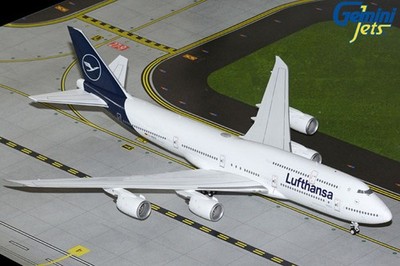 G2DLH1242 GeminiJets 747-8I 1/200 Model D-ABYA Lufthansa