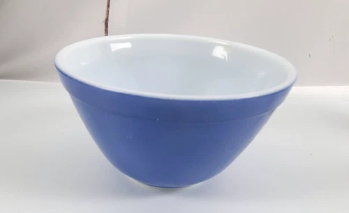 Pyrex #401 A-37 Primary Blue 1.5 Pint Nesting Mixing Bowl Vintage