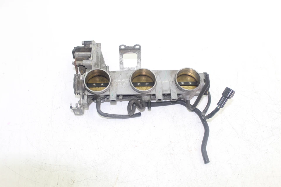 Carrocerías de acelerador Triumph Sprint St 05 Foto 3 de 4