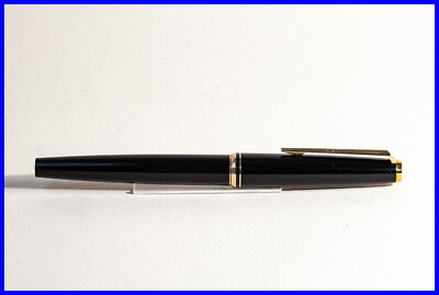 MONTBLANC 221 CLASSIC Serie Patronen Füller mit MEDIUM 585 Feder