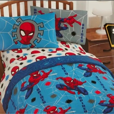 Marvel Spider-Man Twin 4 pc Comforter set.