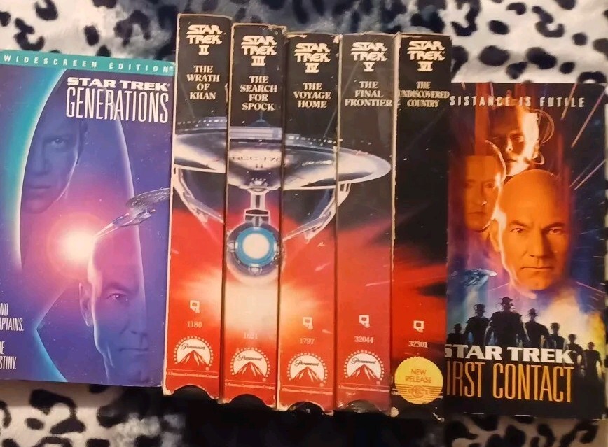 その他 Star Trek Deep 106: Things Past [VHS] Star Trek VHS Tape Lot of 9, Movies 1-5, Insurrection
