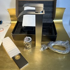 Basin faucet brushed satin