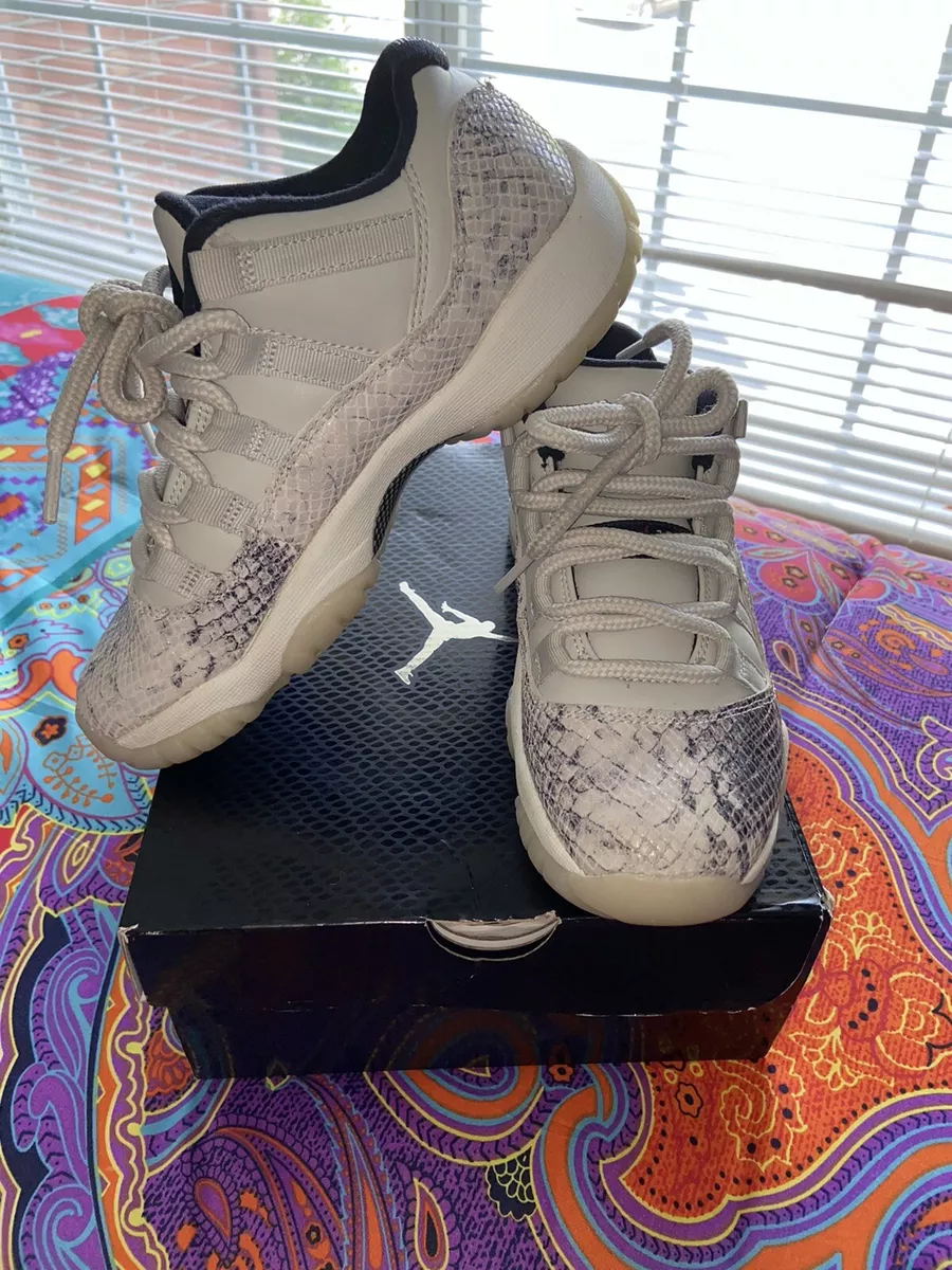 Air jordan 11 cheap retro low le gs