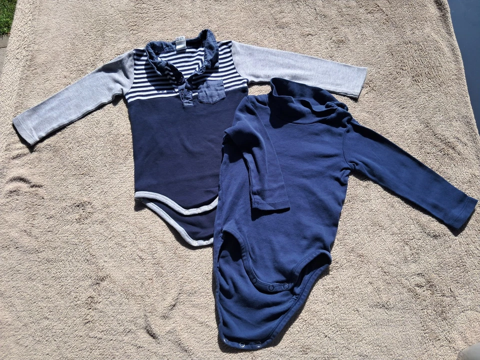 Set 2 süße Langarm Bodys mit Kragen, topomini + H&M, dunkelblau, Gr. 74/80