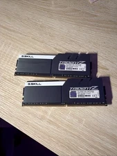 G. Skill TridentZ Series 16GB DDR4 3200 PC4 25600 F4-3200C14D-16GTZSW BDIE