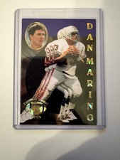 DAN MARINO 1995 Footballs Best Gridiron Classics Prizm Odd.  DOLPHINS