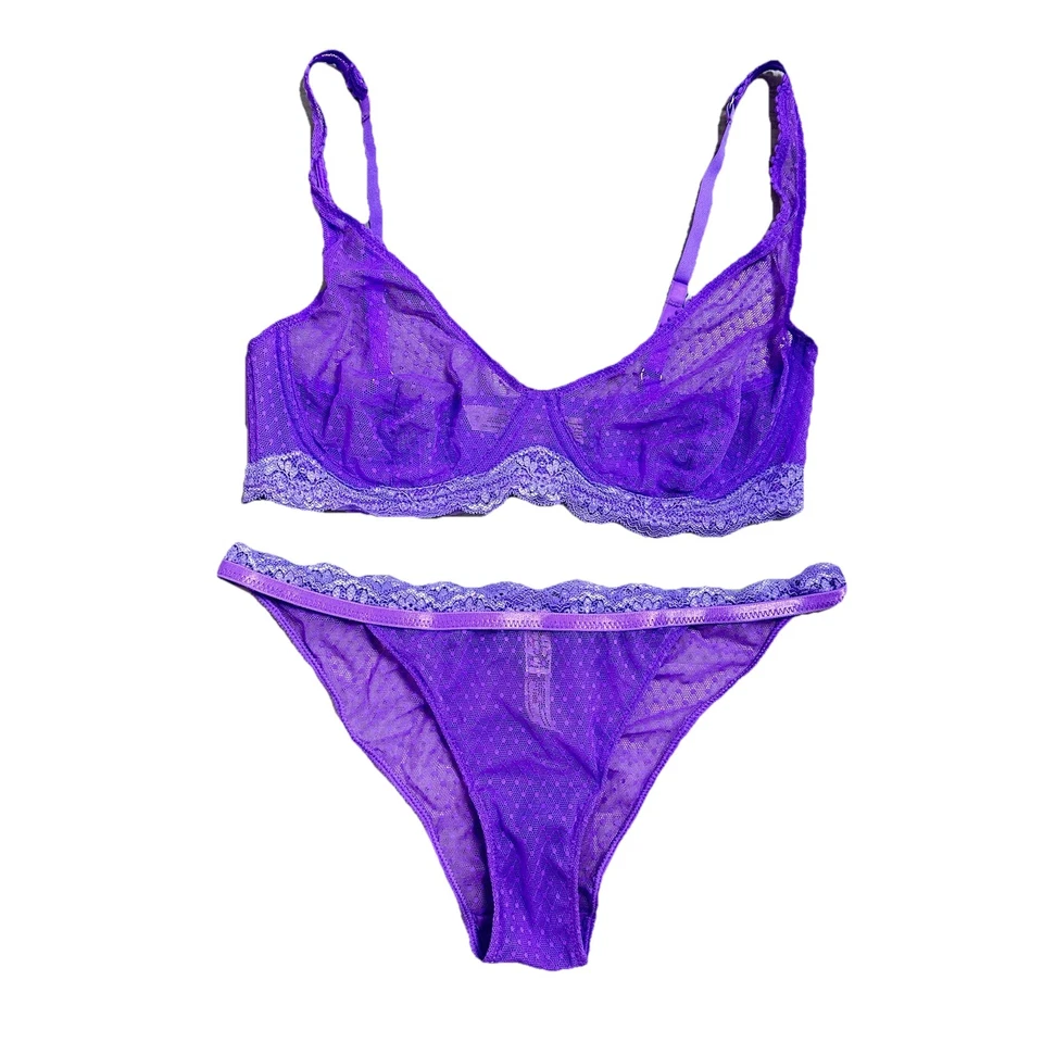 Conjunto de sujetador con aros y bragas de bikini Free People Intimately Midweek lencería púrpura Foto 2 de 4