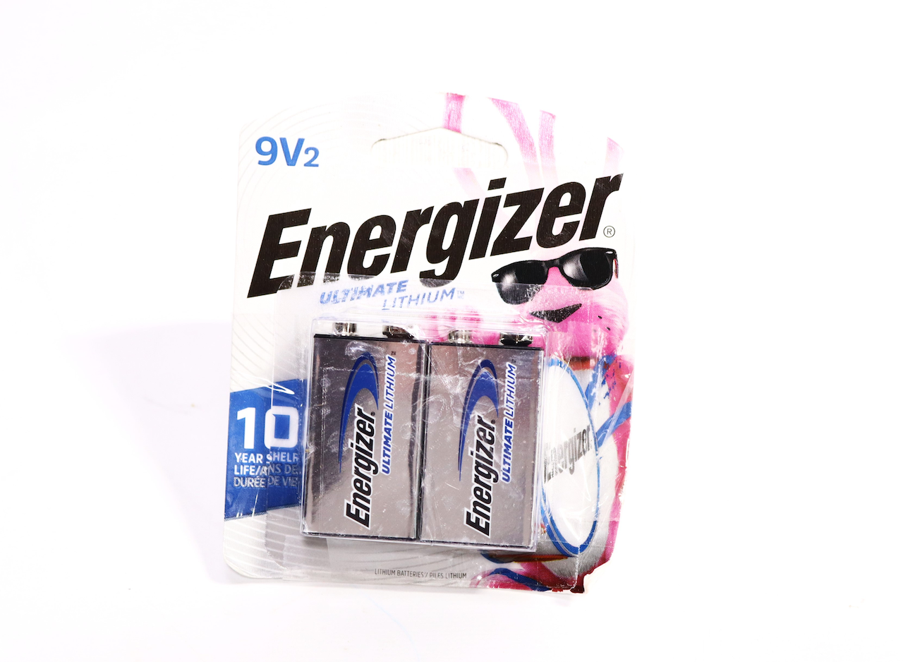 Energizer 9V Batteries, Ultimate Lithium 9 Volt Battery, 2 Count