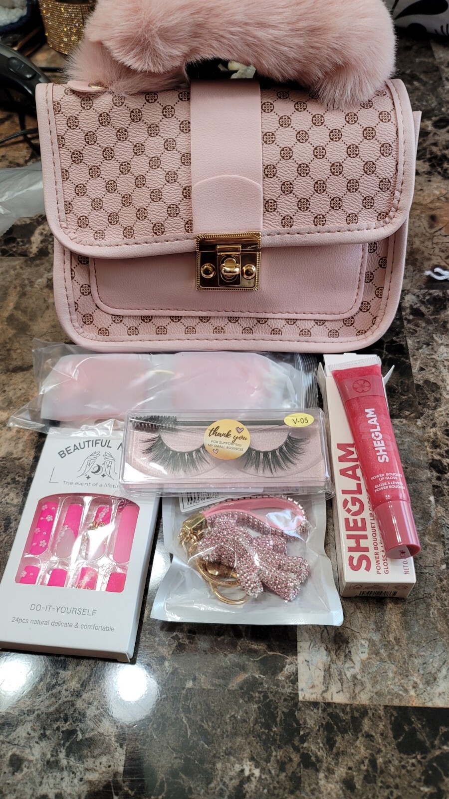 purses and handbags
