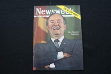 1968 APRIL 29 NEWSWEEK MAGAZINE - VICE PRESIDENT HUBERT HUMPHREY COVER - NW 269